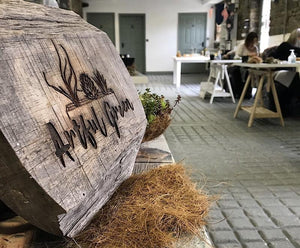 Plant workshops nurturing your creativity through nature. 