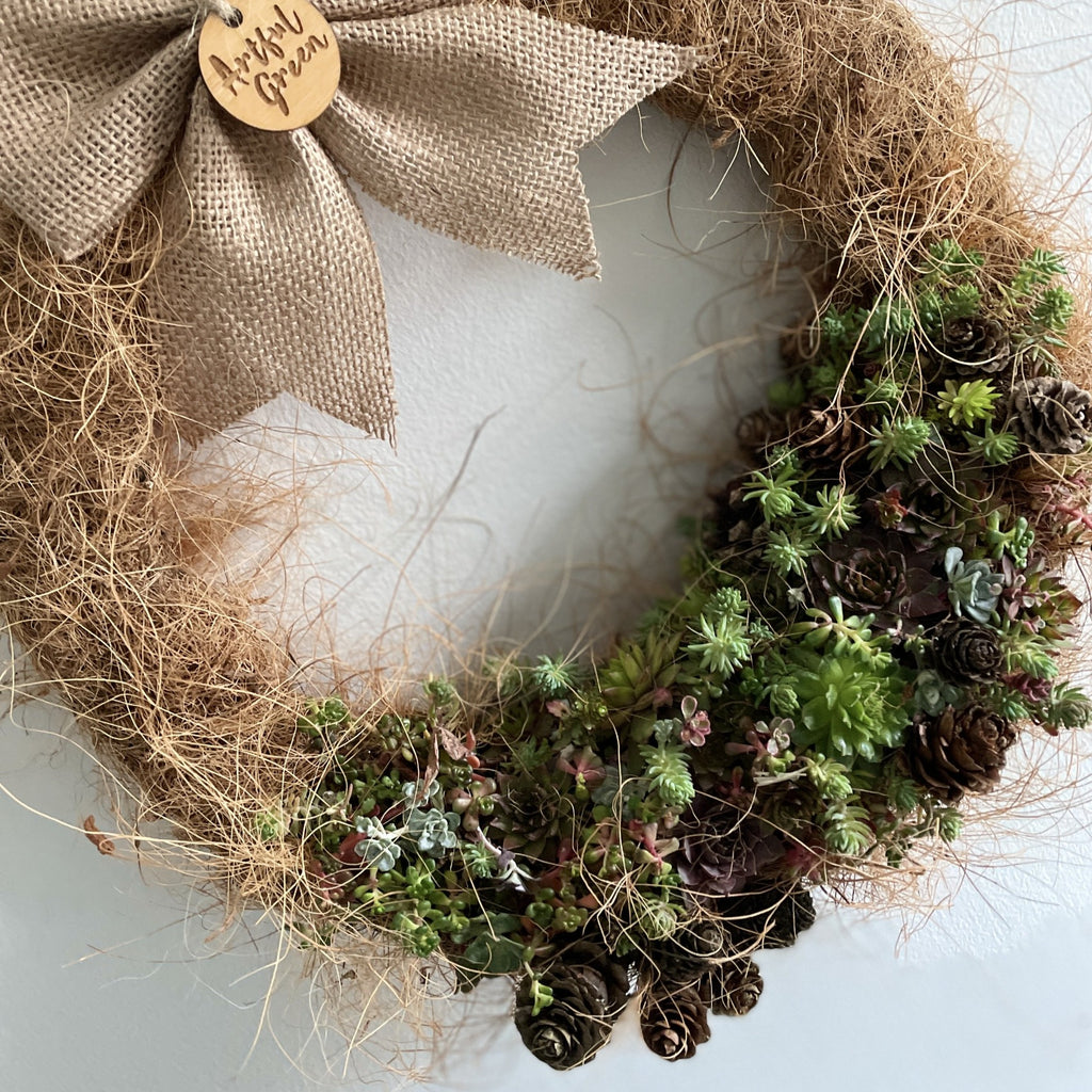 Living Wreath - Half Moon
